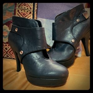 Black booties,healed boots,black ankle boots